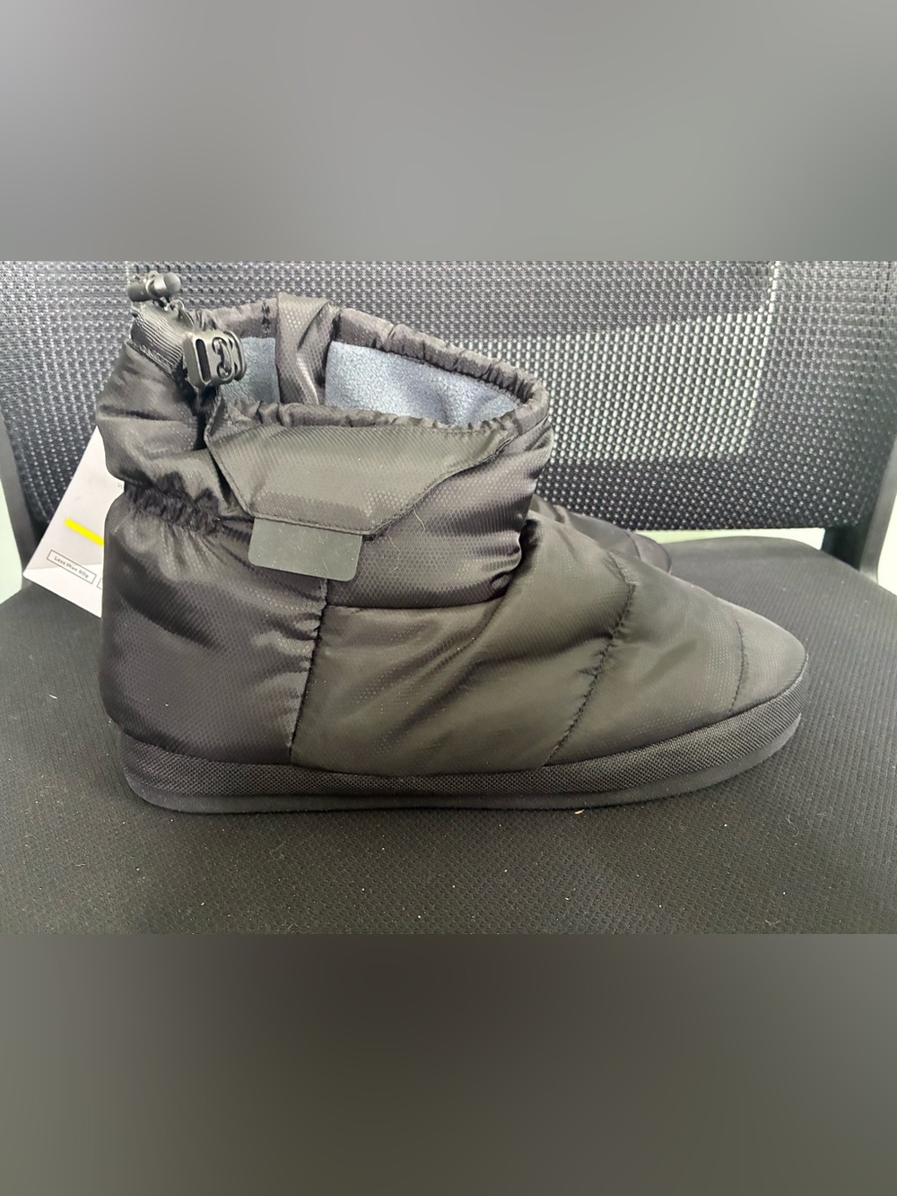 NWT Shaper Image 3M Insulated Heated Indoor/Outdoor Winter Slippers Sz M